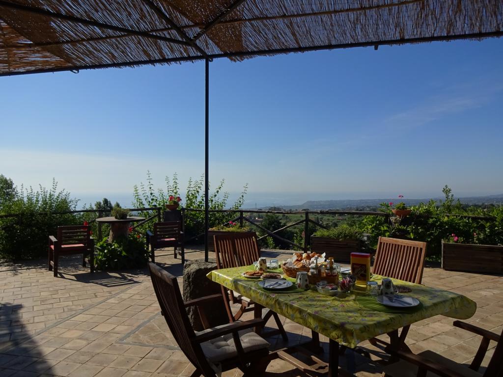 Alberto'S Mt.Etna B&B Zafferana Etnea Exterior photo